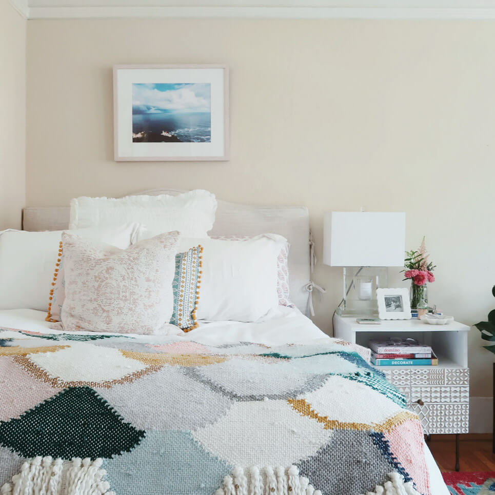 Beyaz Yatak Odası Mobilyaları ile Uyumlu Duvar Renkleri