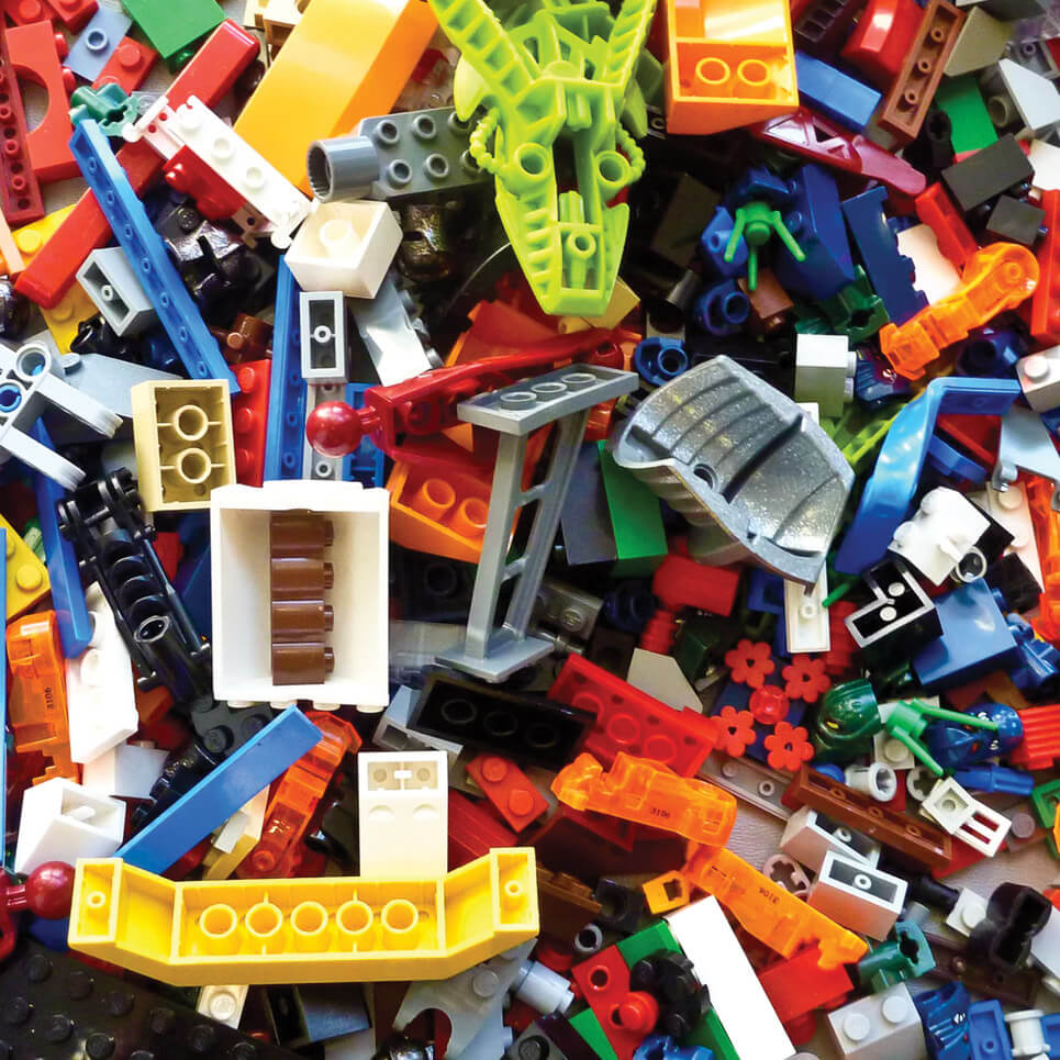 Eski Legolarını Kullanarak Yapabileceğin Dekoratif Eşyalar